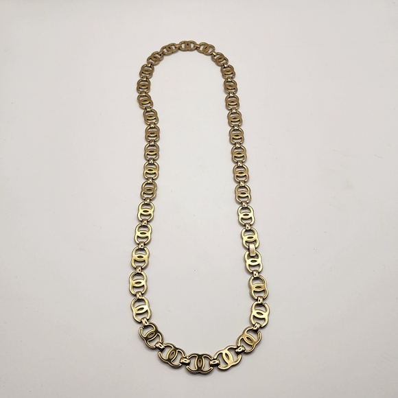 Vintage Gold Toned Chanel Interlocked CC Logo Design Link Necklace - Picture 6 of 8
